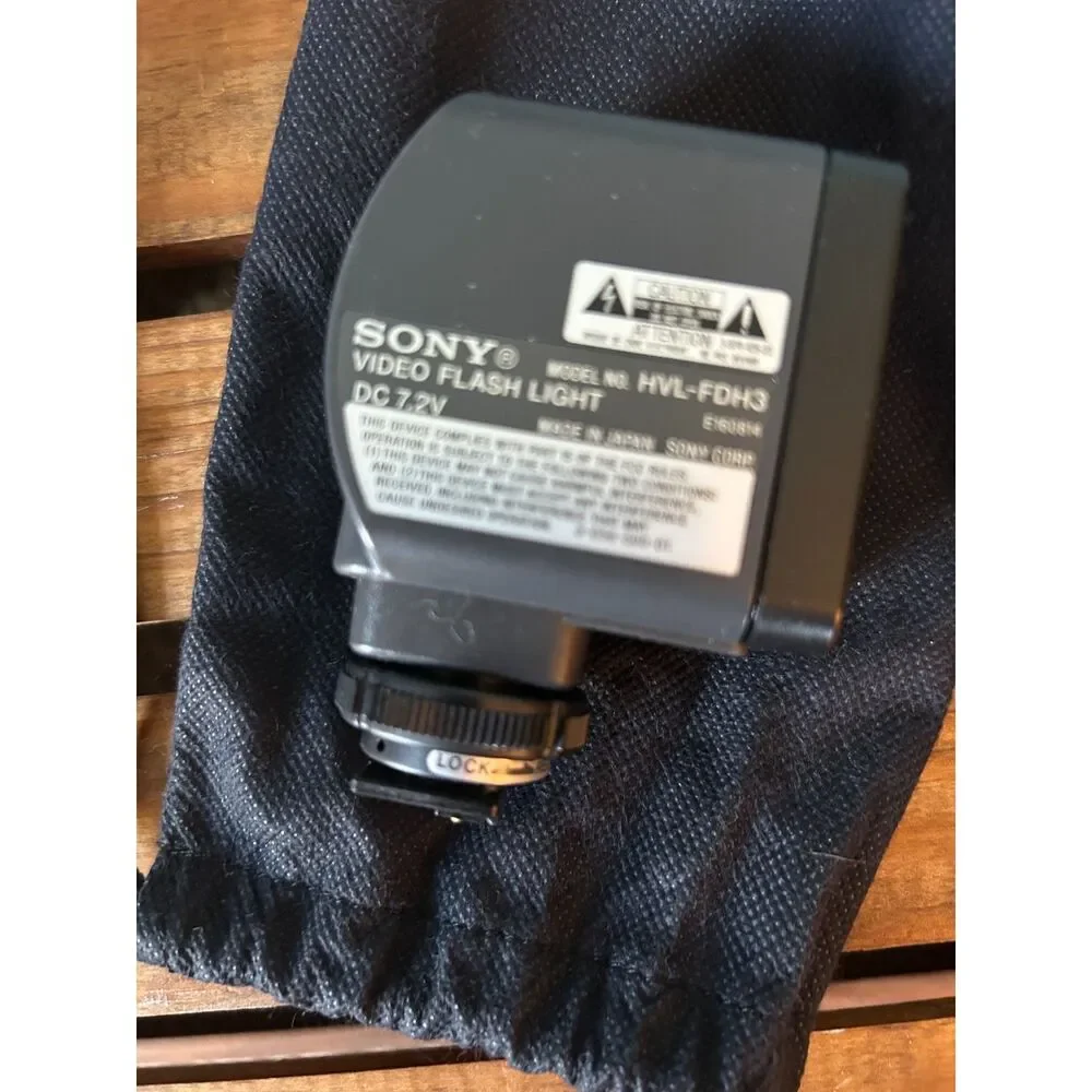Genuine Sony video light & flash DC 7.2V Model No HVL-FDH3 with bag & manual